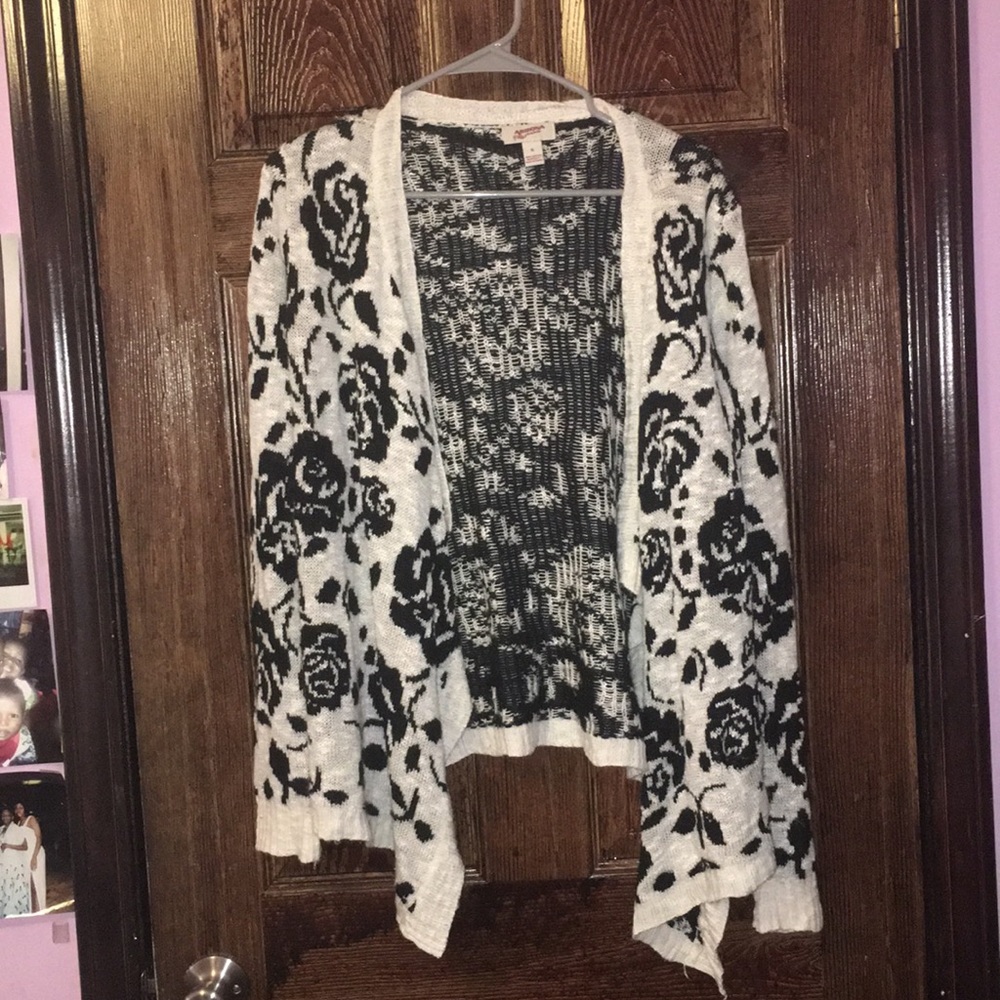 Cardigan sweater
